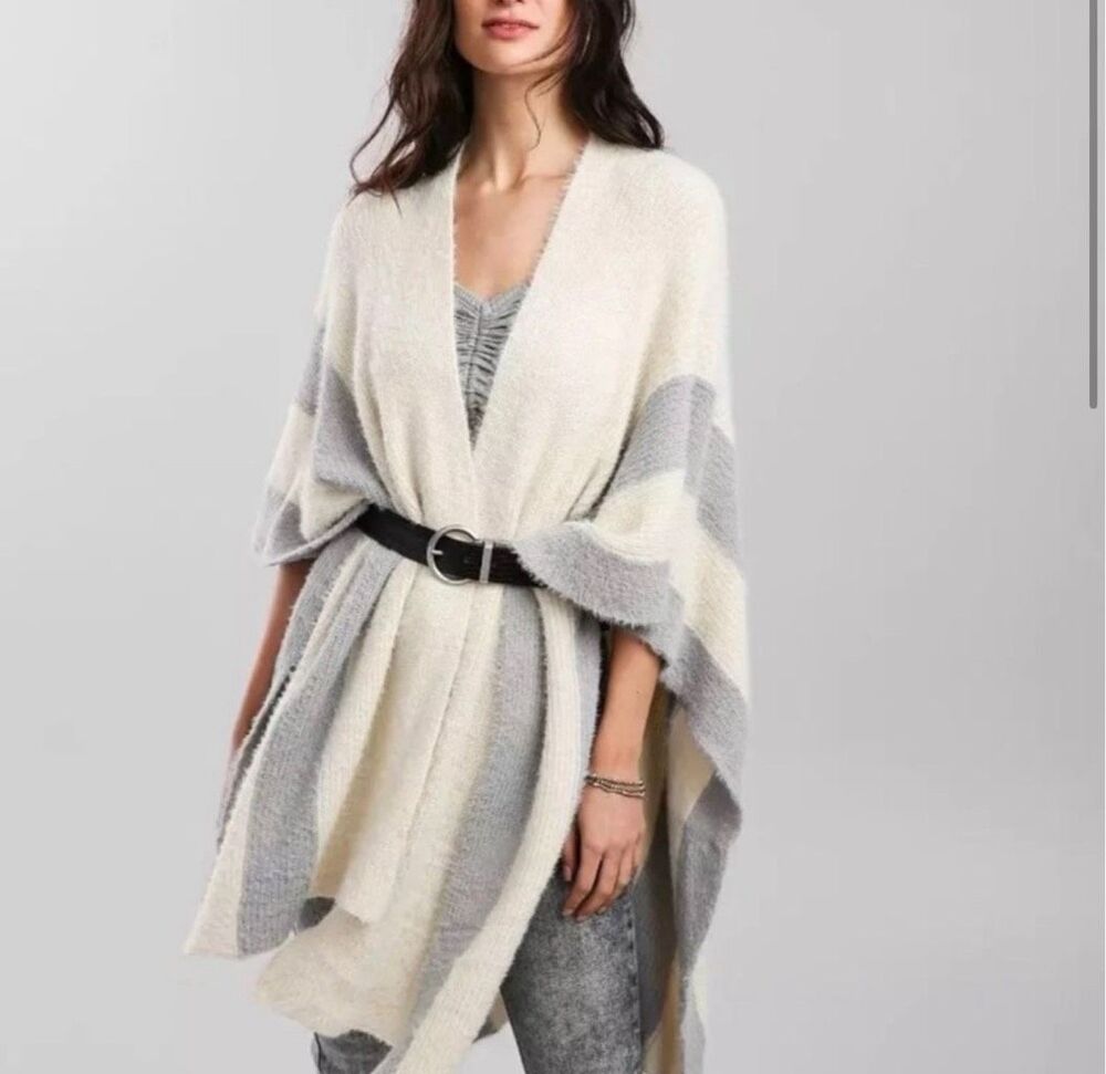 Anthropologie Poncho Cardigan One Size Colorblock Fuzzy Knit Open Layering Shawl